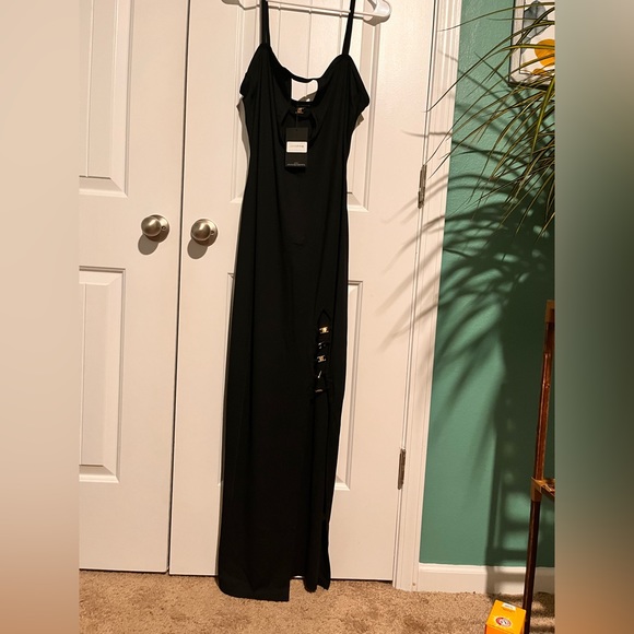 Side Slit Maxi Dress -Black NWT - Picture 2 of 6